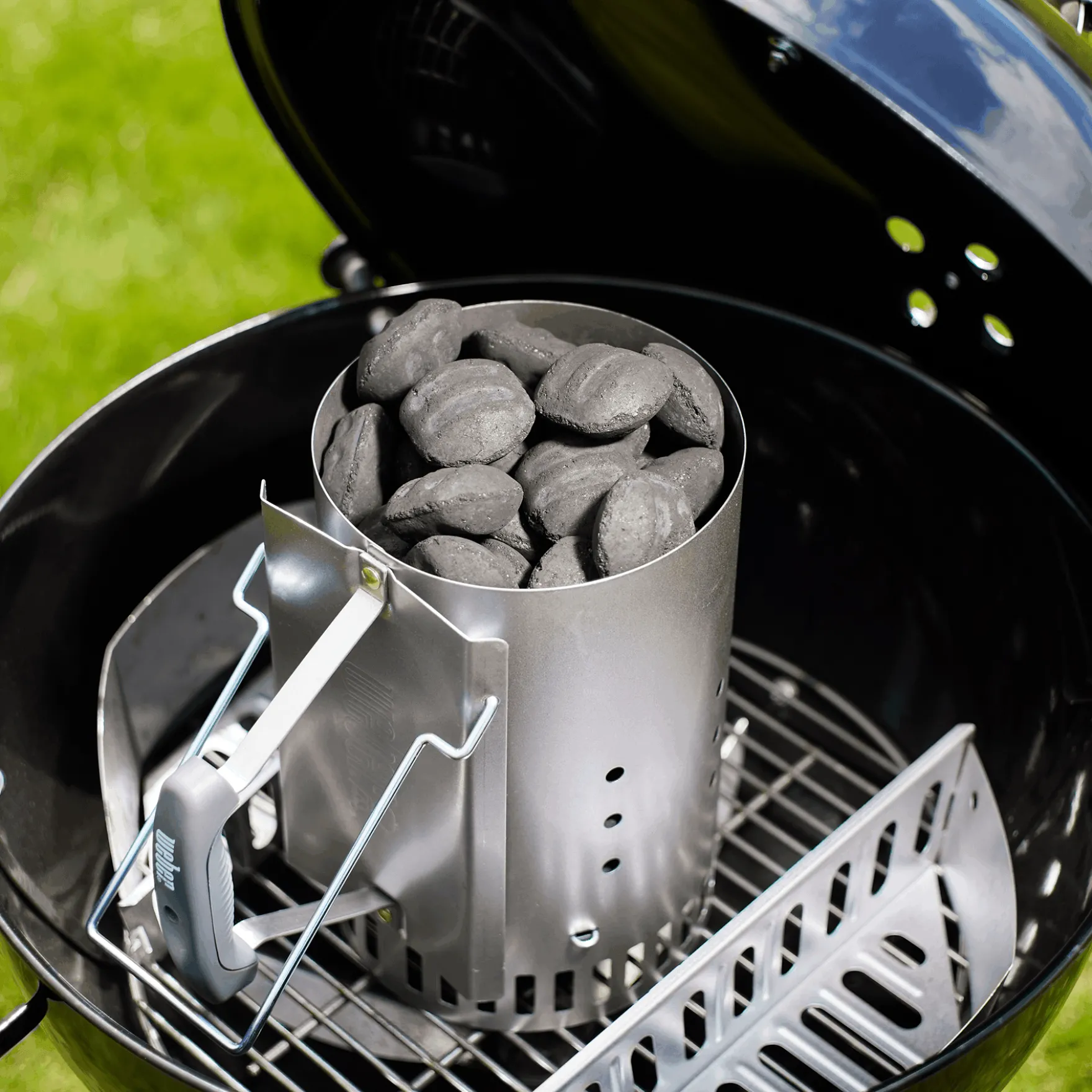 Grillbriketts aus Kokosnussschalen