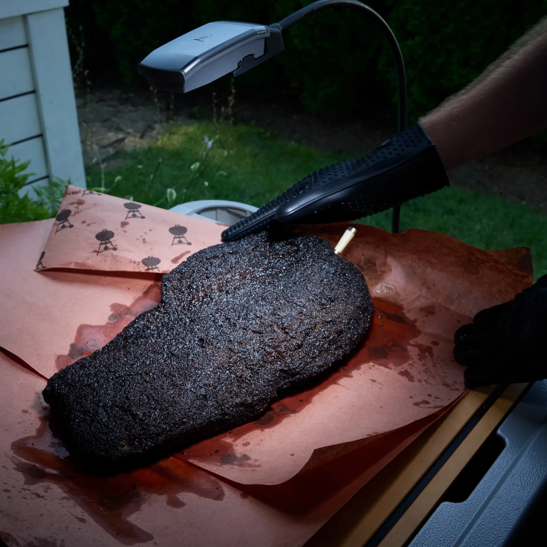 Performer Premium smarter Holzkohlegrill Ø57cm