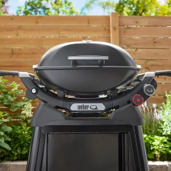 Q 2800N+ Gasgrill mit Premium-Rollwagen