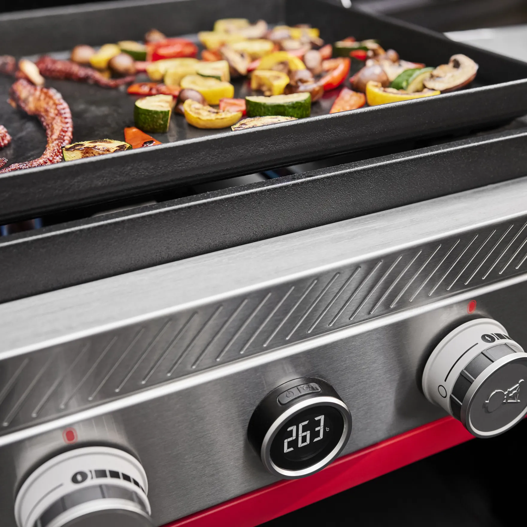 Weber® SLATE® GPD 76 cm Premium Plancha