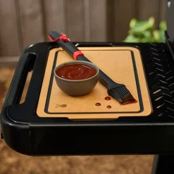 Weber Works Aufbewahrungsbox mit Schneidebrett-Deckel